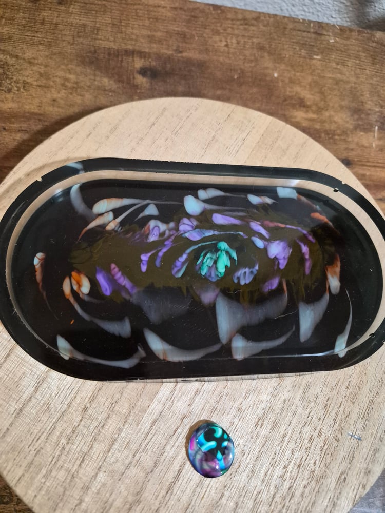Dark Bloom Oval Tray