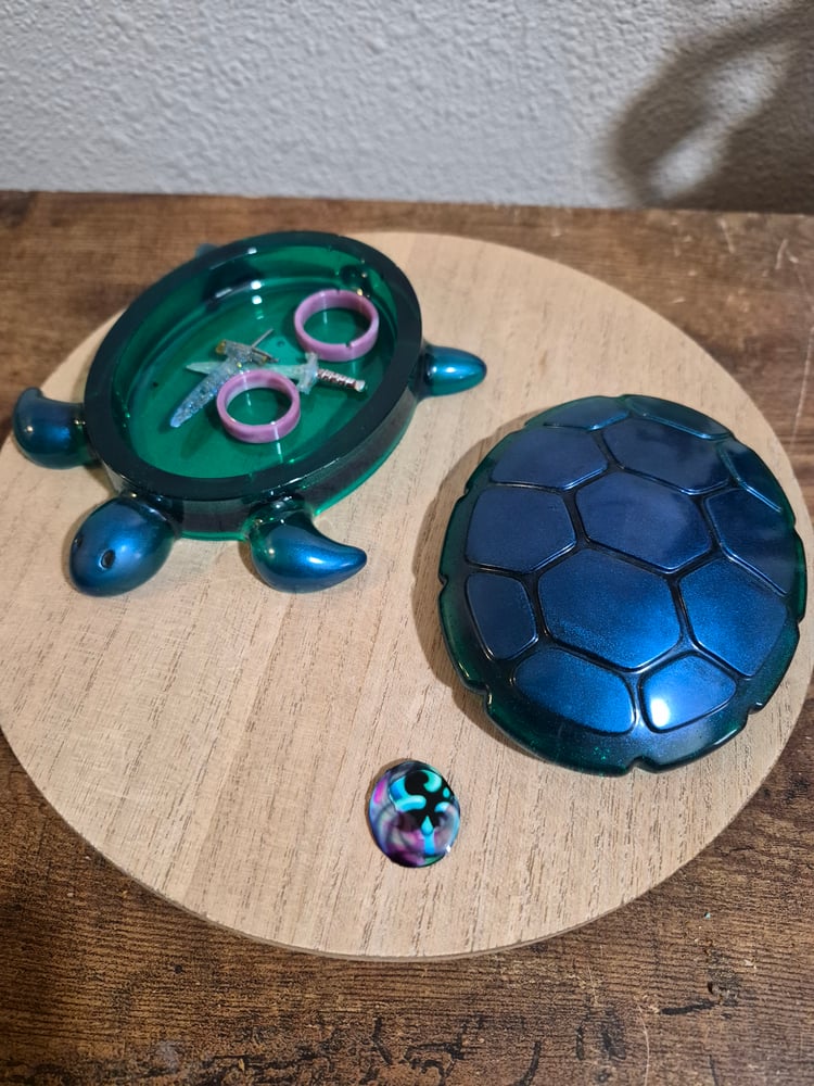Translucent Turtle Trinket dish